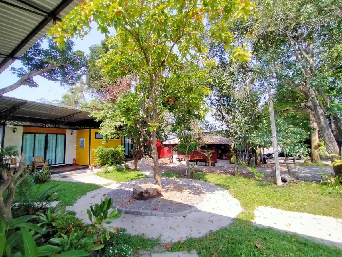The Monkey Donheang Campsite Prachuap Khiri Khan